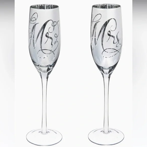 Cypress Home Wedding Day Décor Mr. and Mrs. Champagne Flutes - BRAND NEW!!! - Picture 13 of 13